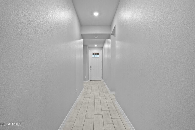 Building Photo - 11133 Blazing Star Pl