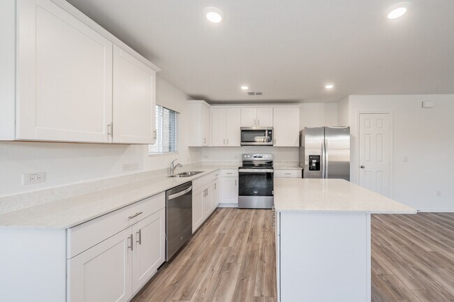 Building Photo - 847 Lake Fletcher Rd