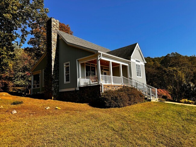 Building Photo - Private Farm Home in North Garden - Enjoy Fantastic Views - Main Level Primary Suite!