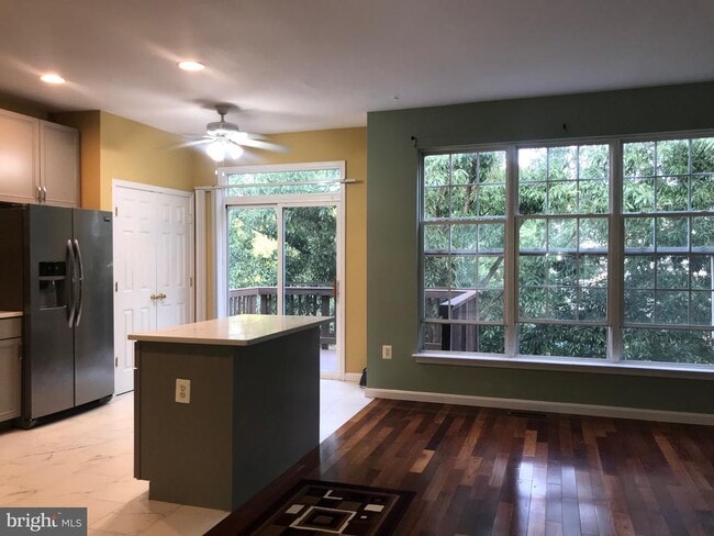 Building Photo - 15707 Palermo Terrace
