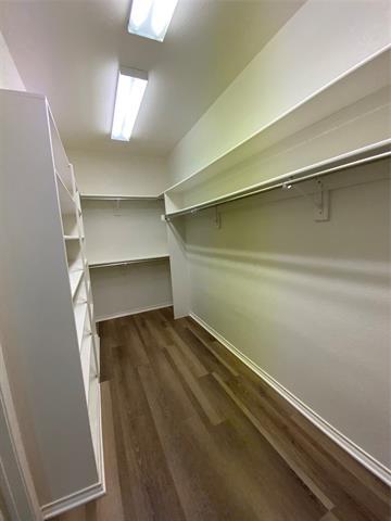 Building Photo - 4763 Red Oak Cir