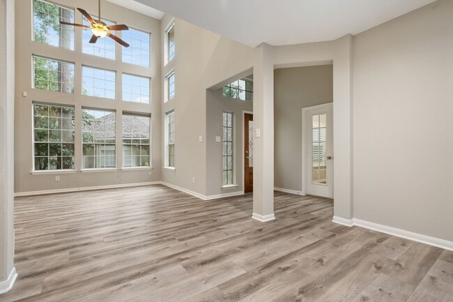 Building Photo - 151 E Greenhill Terrace Pl