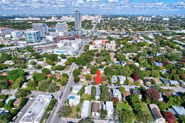 Building Photo - 3676 Oak Ave