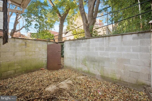 Building Photo - 1000 N Randolph St