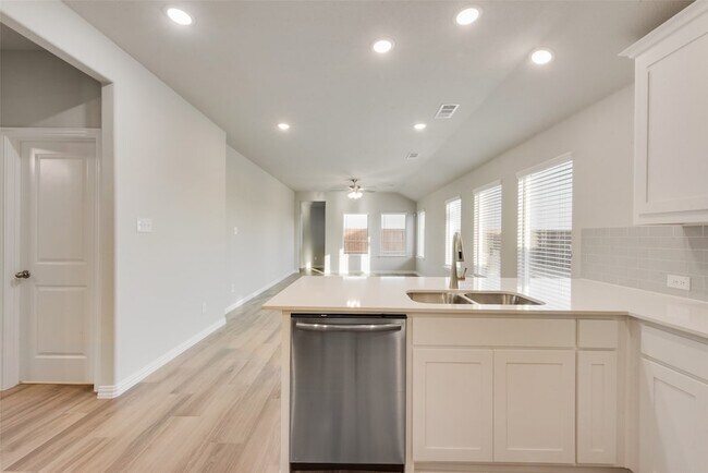 Building Photo - 236 Sutter Mill Rd