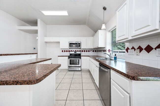 Building Photo - 3347 Pebble Beach Ln