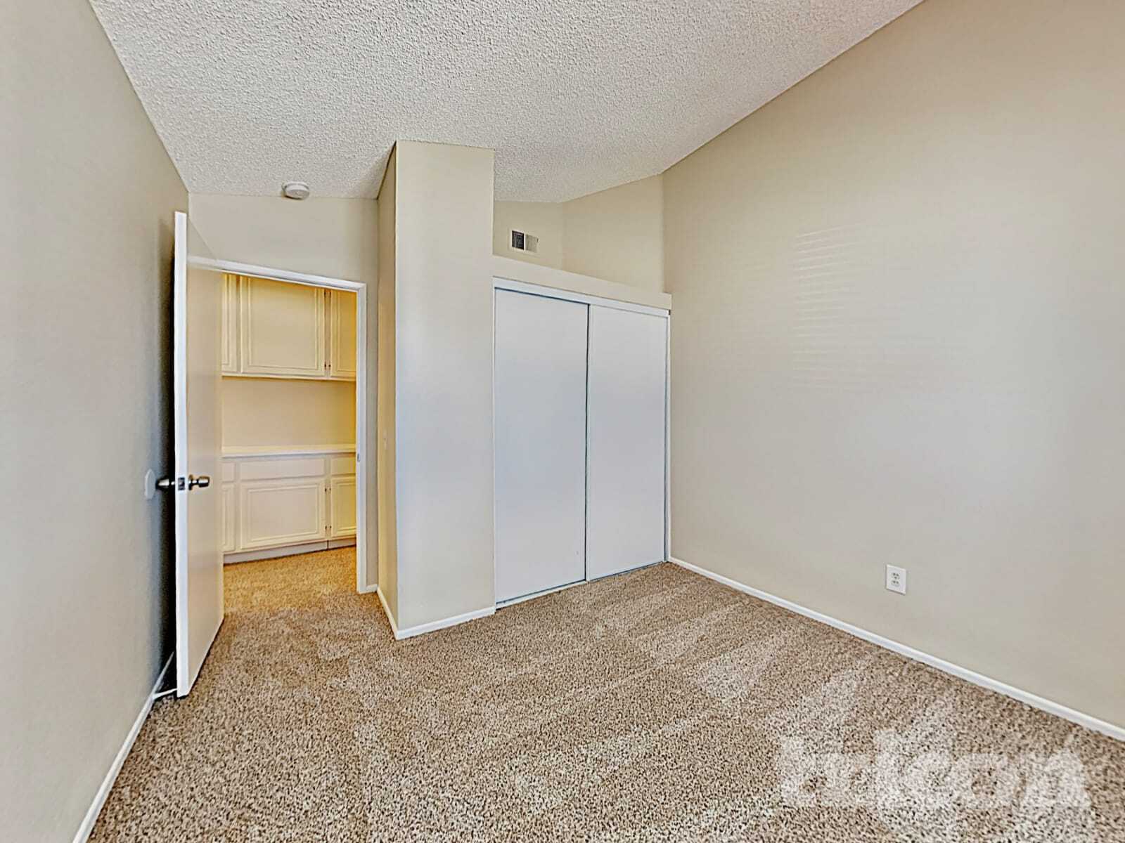 Building Photo - 15473 Casa Grande St