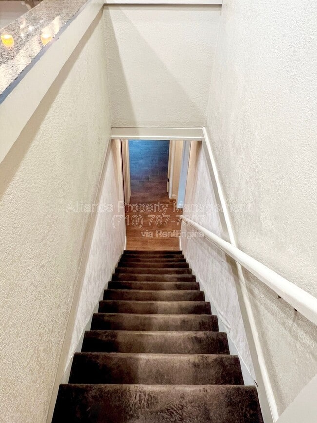 Building Photo - 401 Cheyenne Blvd