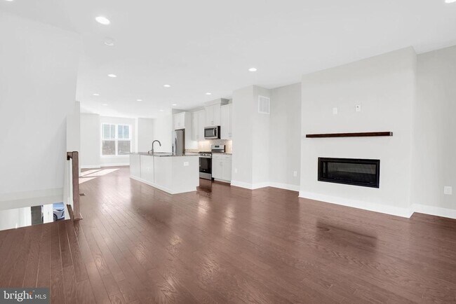 Building Photo - 22954 Sullivans Cove Sq