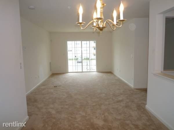 Building Photo - 3 br, 2 bath Condo - 1317 Fernwood Court