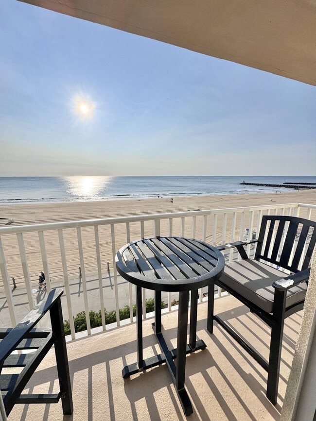 Building Photo - 215 Atlantic Ave