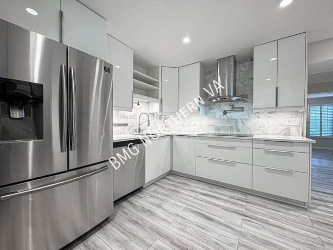 Building Photo - 7450 Adams Park Ct