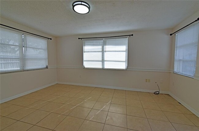 Building Photo - 7724 Coventry Dr