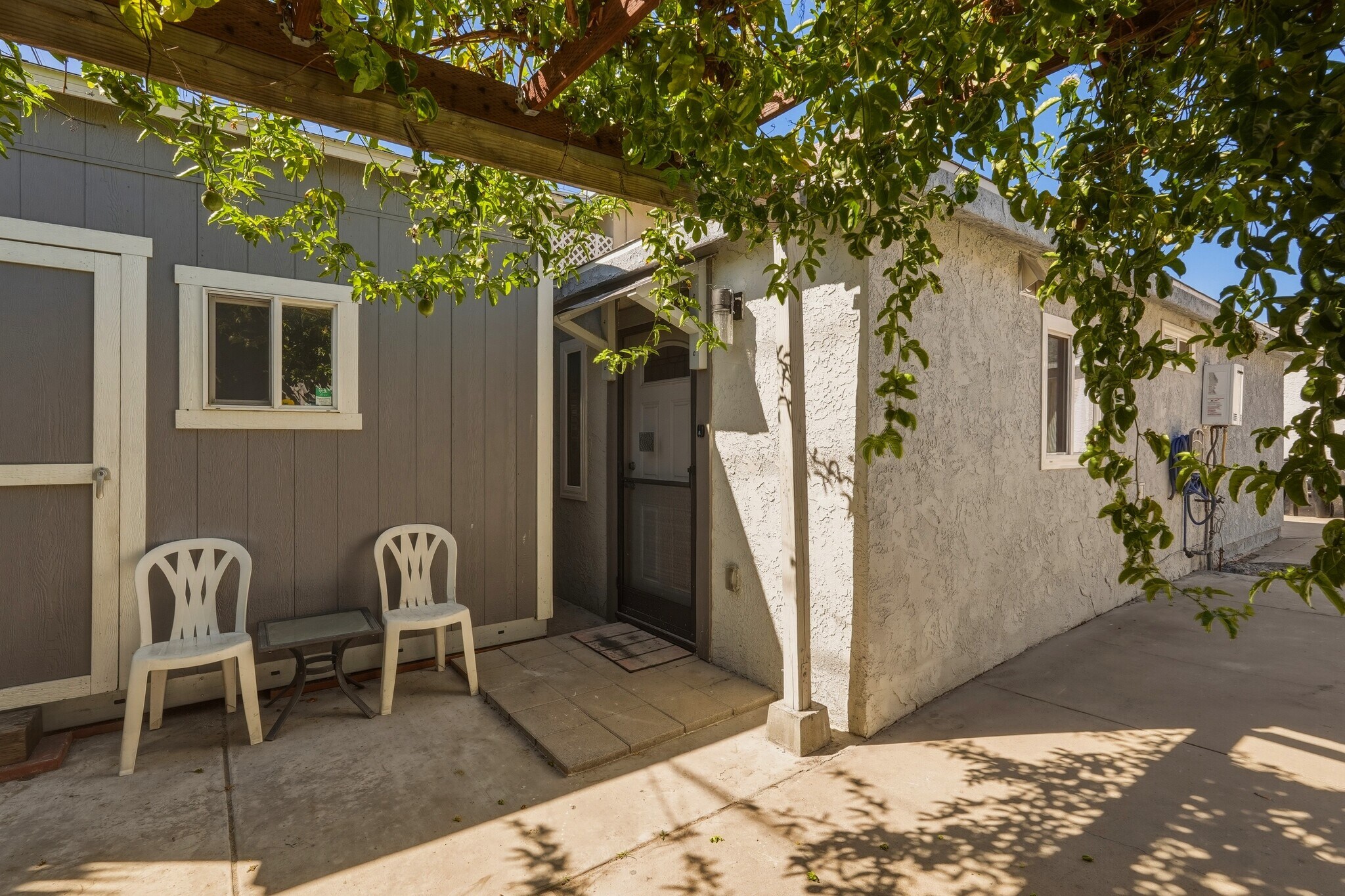 Building Photo - 5862 Beck Ave