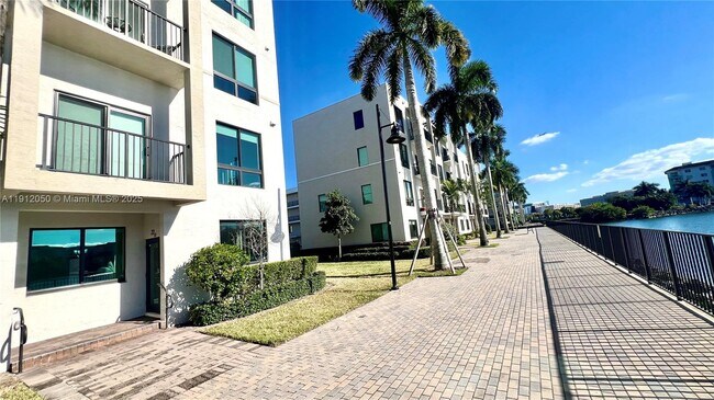 Building Photo - 4670 NW 84th Ave