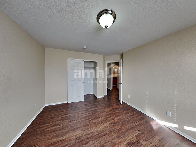 Building Photo - 10936 E 112th Pl