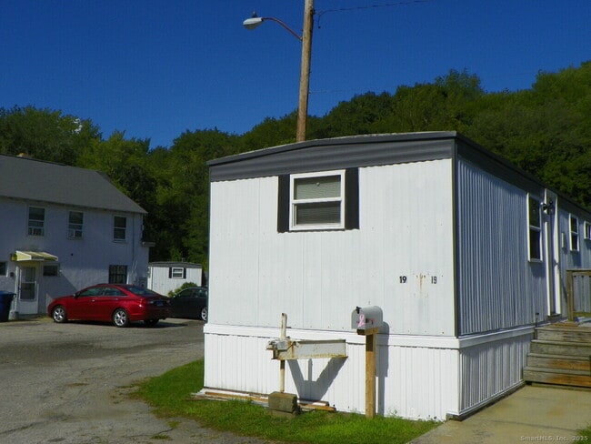 Primary Photo - 20 Woodland Dr