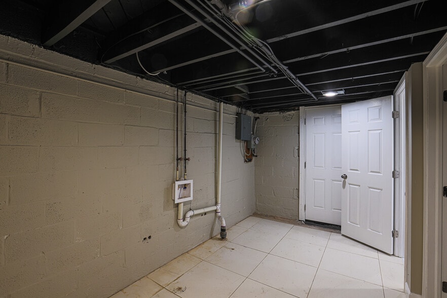 Building Photo - 2454 Terra Firma Rd