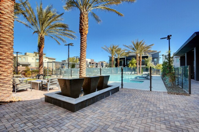 Building Photo - MOUNTAIN VIEW SUMMERLIN CONDO IN GATED COM...