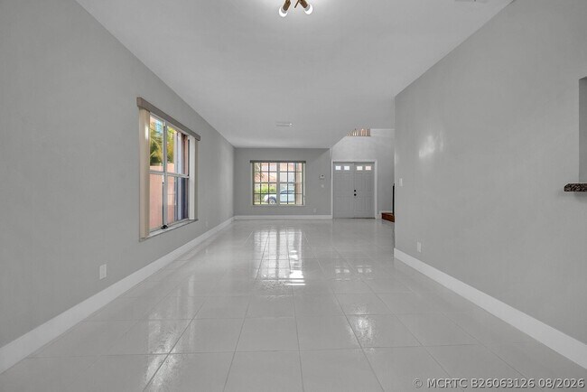 Building Photo - 10820 Buttonwood Lake Dr