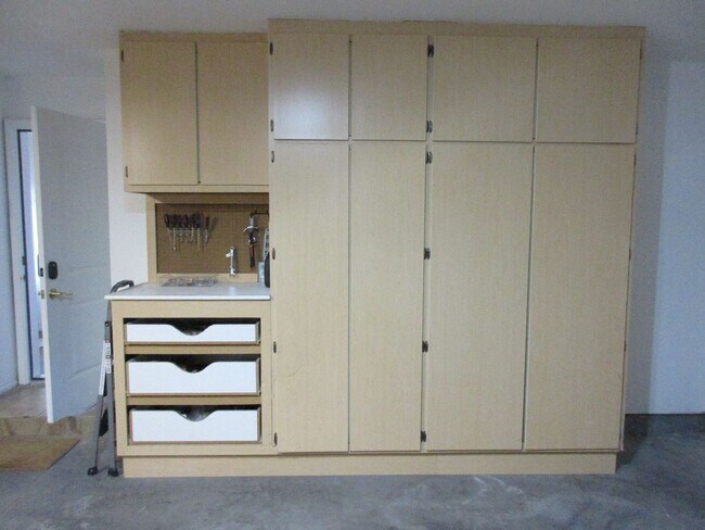 Building Photo - FULLY FURNISHED Home in Spanish Oaks!!