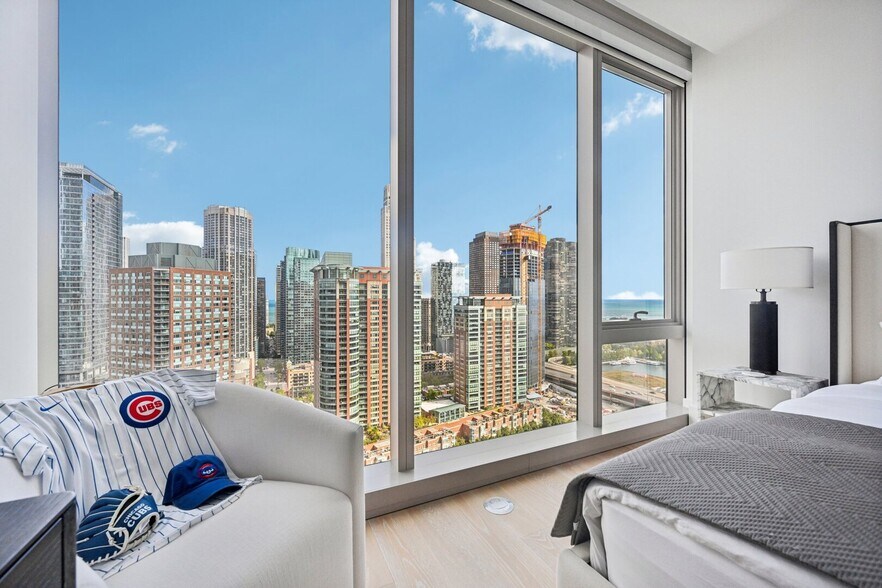 Building Photo - 363 E Wacker Dr