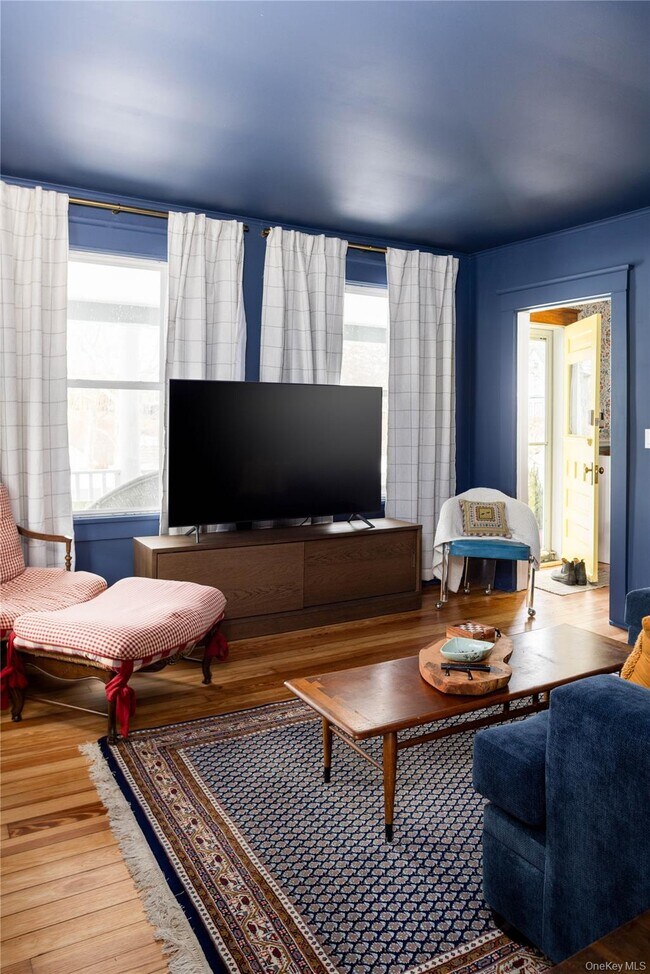 Building Photo - 134 6th St