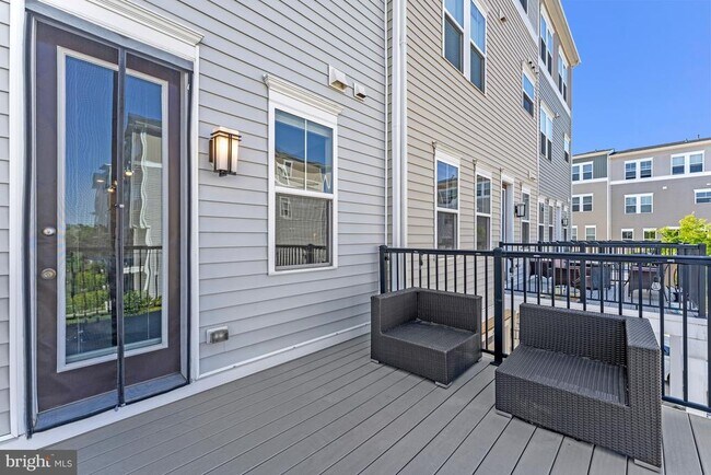 Building Photo - 24575 Rosebay Terrace