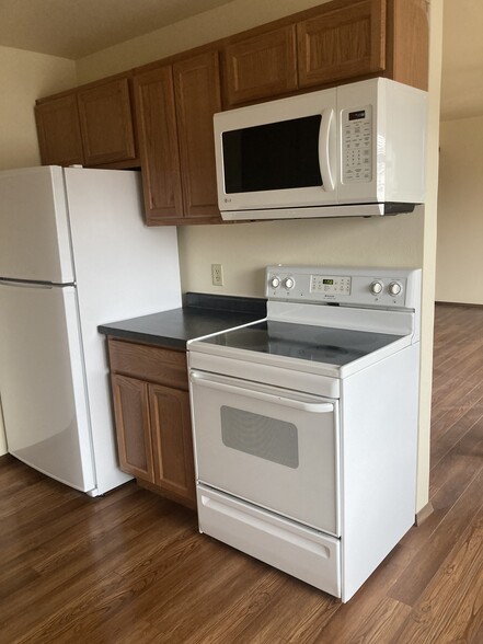 Building Photo - 3737 E Karstens Dr