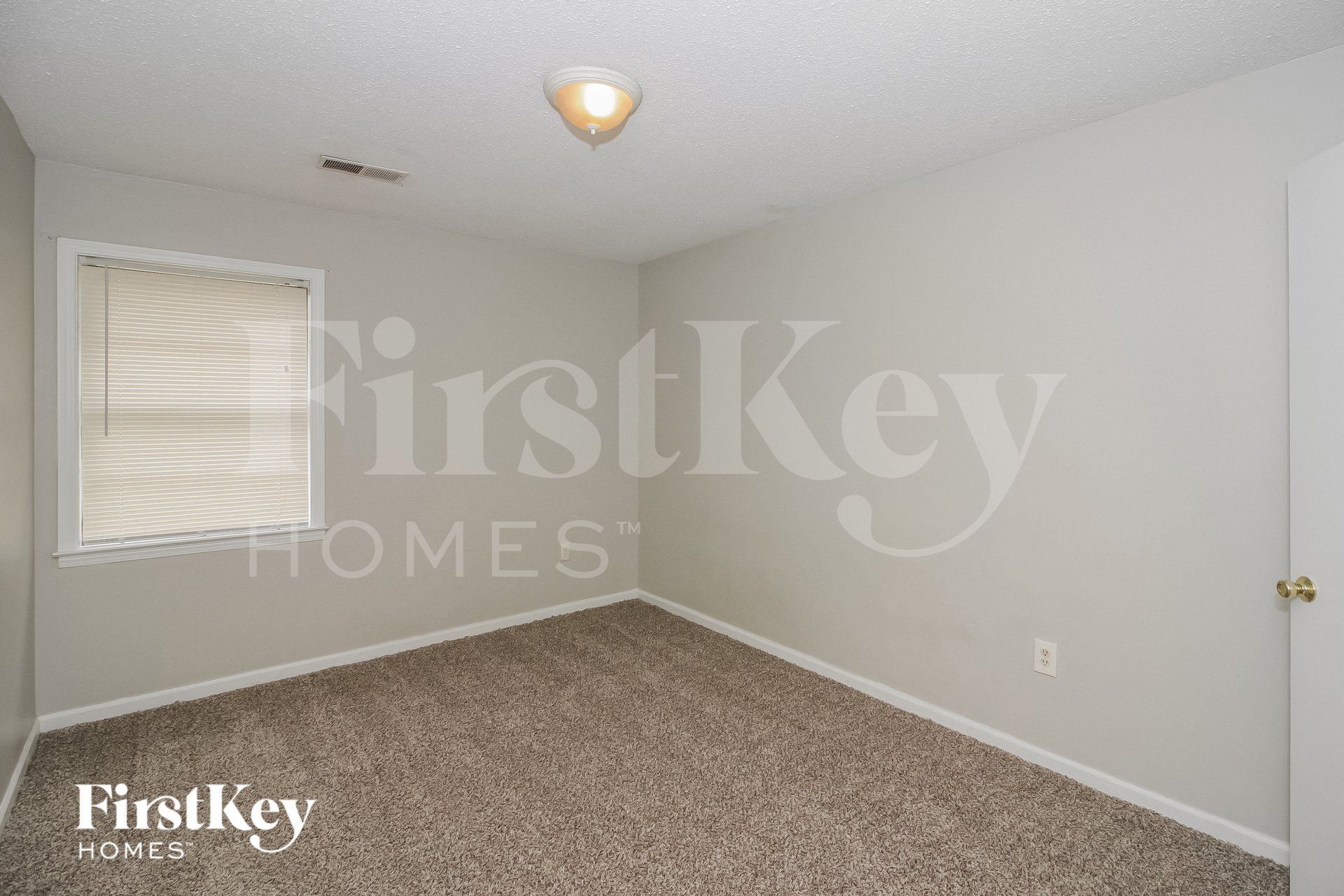 Building Photo - 6564 Birch Hollow Dr