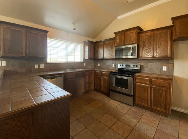 Building Photo - First Month Free!  Freshly Remodeled - New...