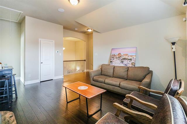 Building Photo - 230 Sandy Way