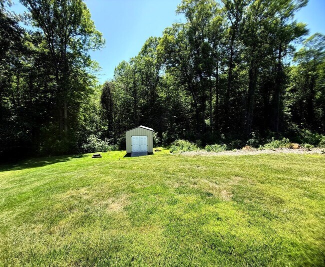 Building Photo - 108 Judd Ct