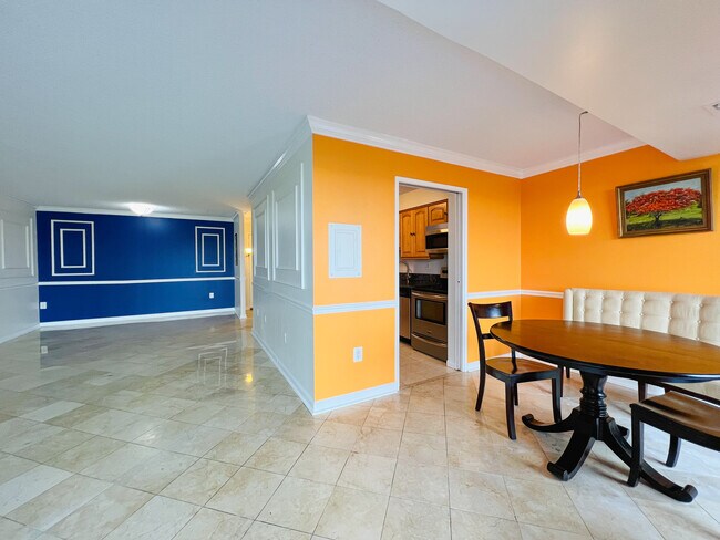 Building Photo - 5300 Holmes Run Pky