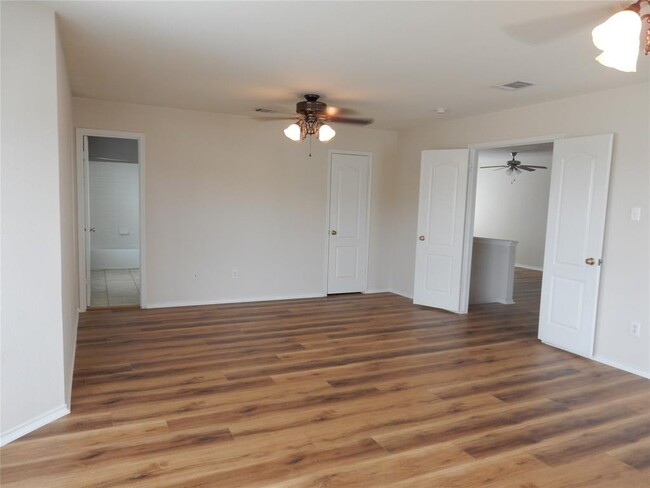 Building Photo - 306 Crossland Cove