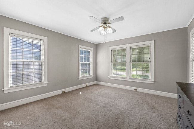 Building Photo - 266 Carrollton Ave