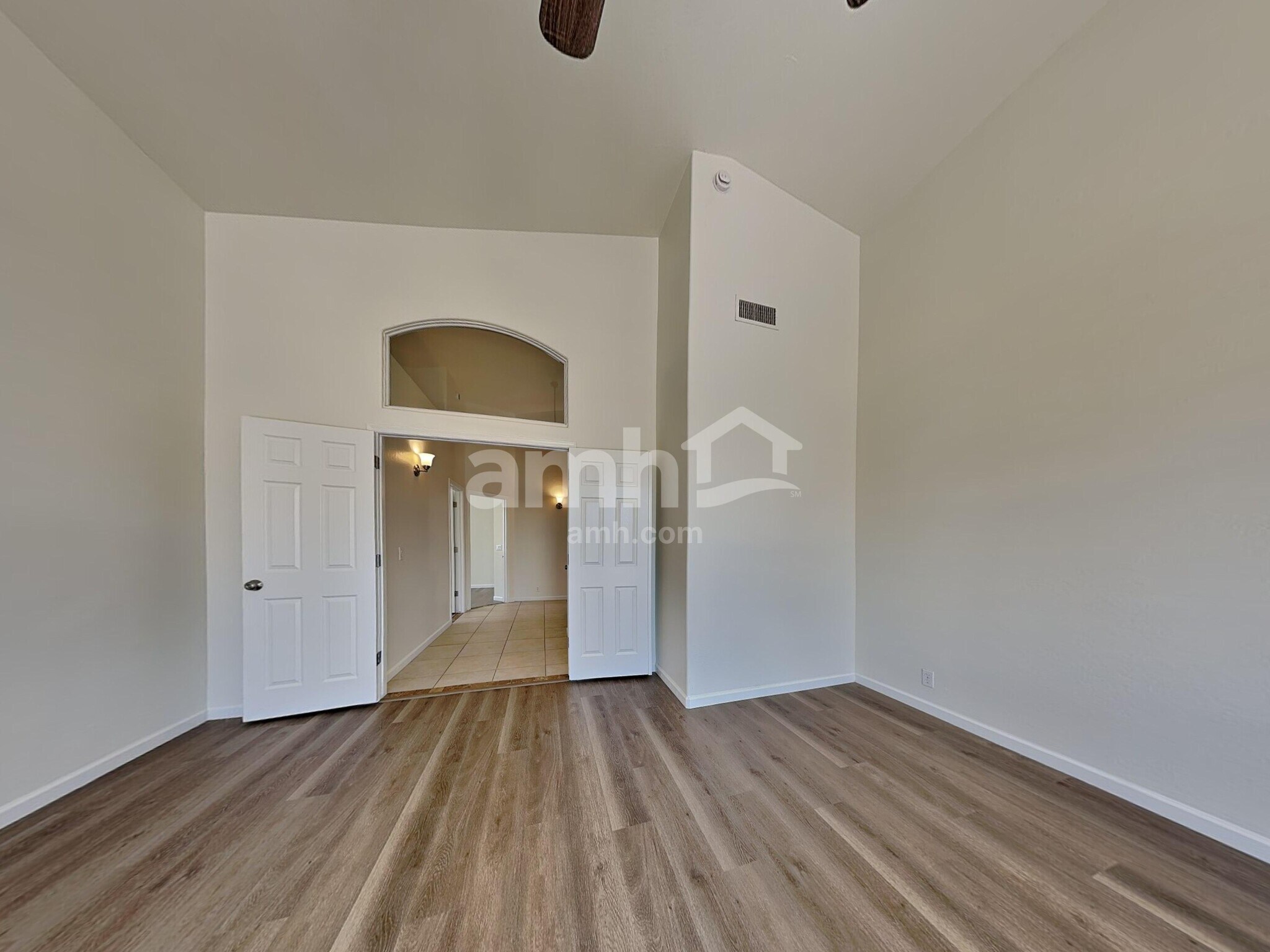 Building Photo - 7313 E Laguna Azul Ave