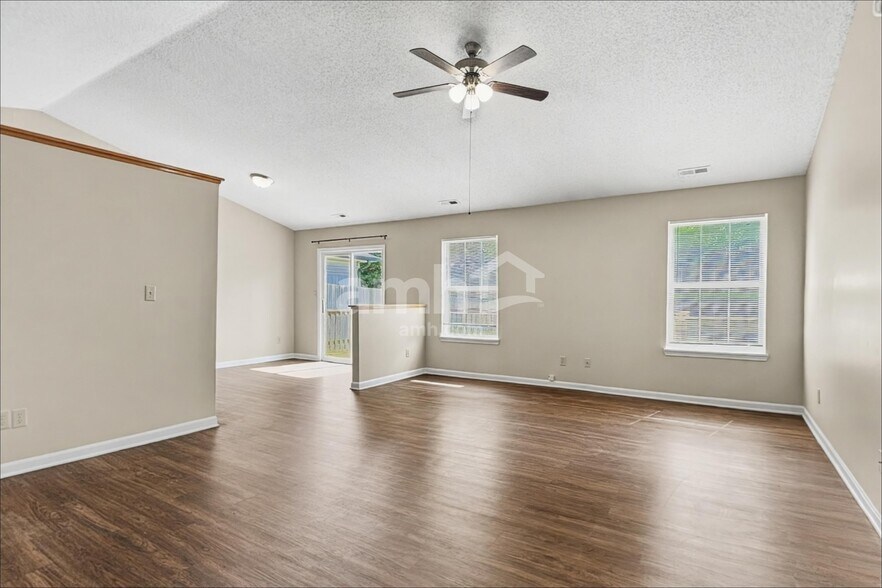 Building Photo - 7315 Cordova Dr