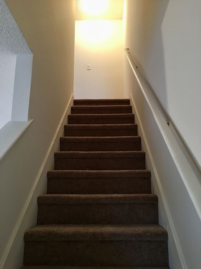 Building Photo - 63 Pirates Cove Dr