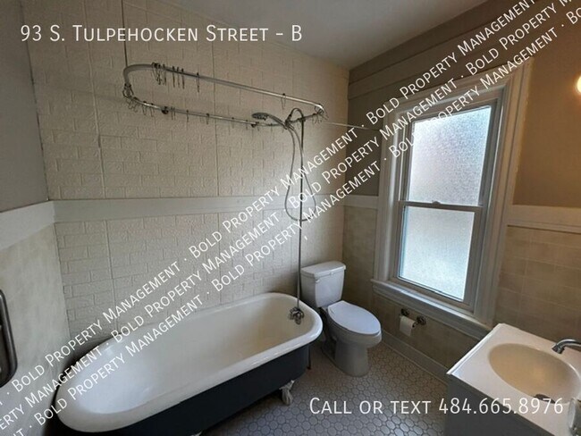 Building Photo - 93 S Tulpehocken St