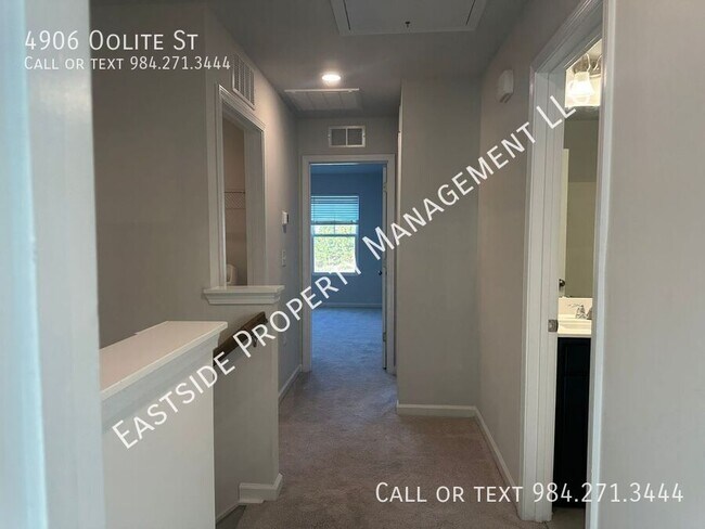 Building Photo - 4906 Oolite St