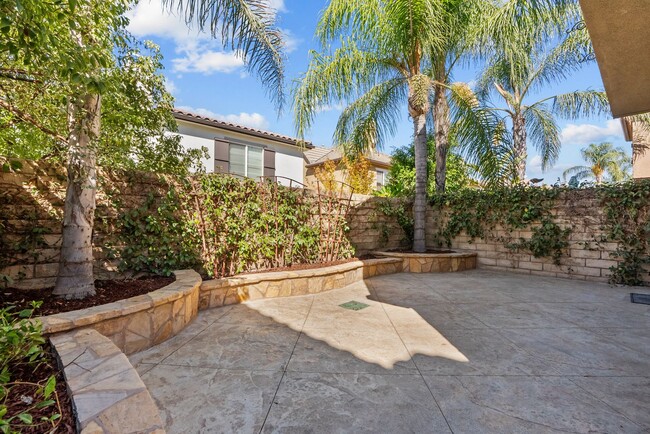 Building Photo - Charming 3-Bedroom Mariposa Townhome for R...