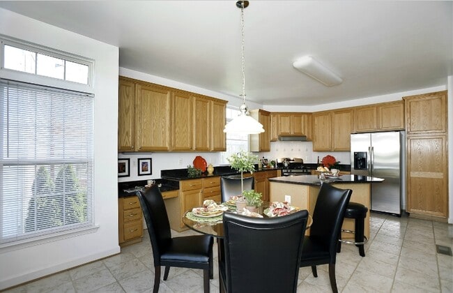 Building Photo - 11401 Crownwood Ln