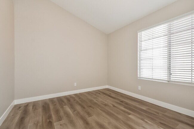 Building Photo - 4007 Mystic Canyon Ct