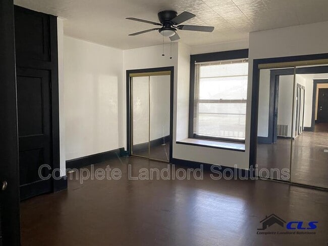 Building Photo - 2400 N 10th St