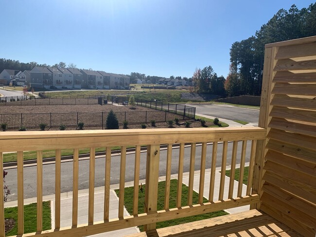 Building Photo - New Townhome In Amazing Apex Location, 3 B...