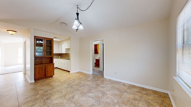 Building Photo - SPACIOUS HOUSE FOR RENT!!!