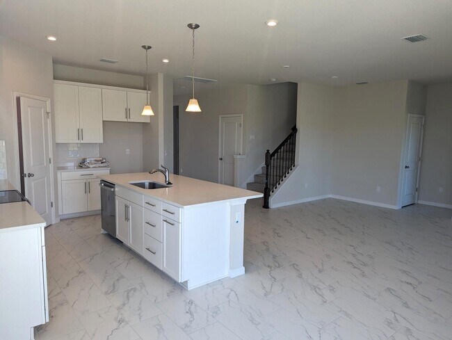 Building Photo - 10579 SW Vasari Way