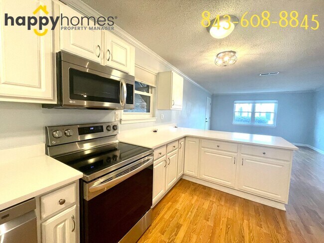 Building Photo - Updated 3 Bedroom, 2 Bath Condo in Carolina Cove of West Ashley!