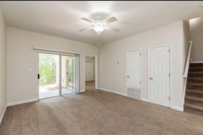 Building Photo - 25 Trevor Dr